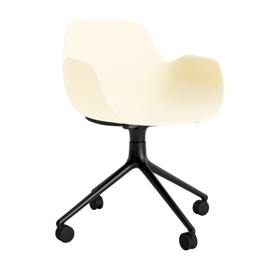 Normann Copenhagen - Form Armstol Swivel 5W med hjul - Sort/Creme