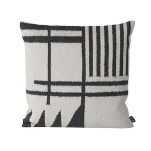 Image of Ferm Living - Kelim pude - black lines