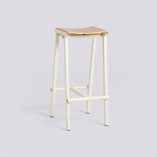 HAY - Taburete 8 Bar Stool - Eggshell - Lacquered Oak Veneer Seat - Høj model 75 cm