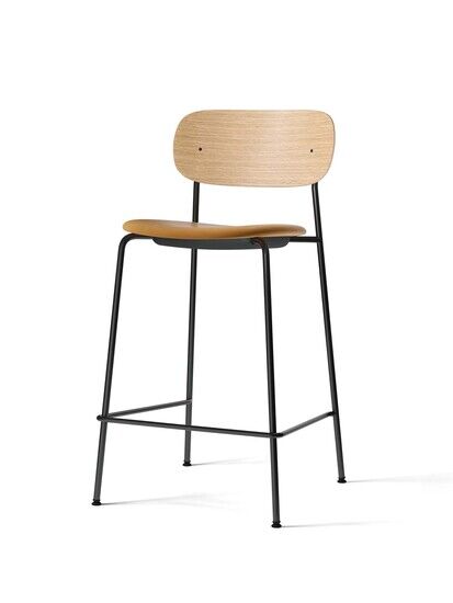 Audo Copenhagen - Co Counter Chair, Black Steel Base,  Seat height 68,5 cm, Natural Oak Veneer Backrest, Upholstered Seat, EU/US - CAL117 Foam, 0250 (Cognac), Dakar, Nevotex