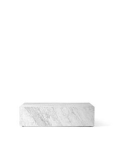 Audo Copenhagen - Plinth Low, Carrara - Marmor sofabord eller skulptur - 100x60 cm