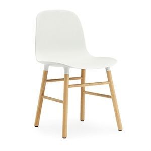 Normann Copenhagen - Form stol - hvid/eg