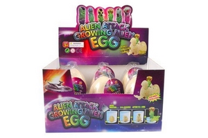 Displayboks med "Alien Attack Growing Egg", æg klækkes i vand. For børn 3+.